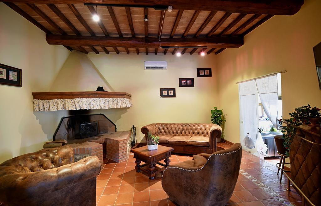 Agriturismo Fraschetta Montalcino Buitenkant foto